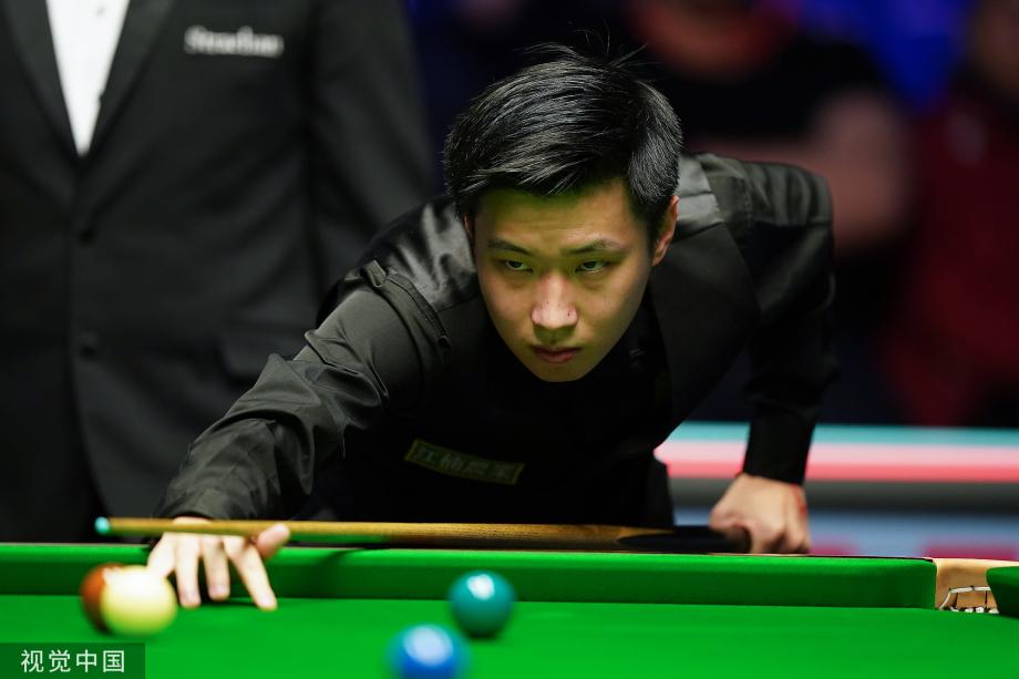 晚宴上的温 晚宴上的温